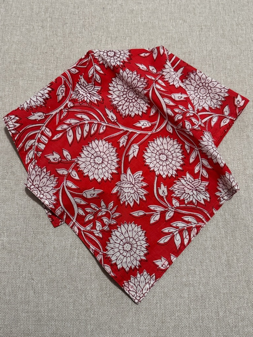 FREE WITH $25 PURCHASE Cotton Blend 16x16 Scarf/Bandana/ Handkerchief-Red/White - Picture 11 of 12
